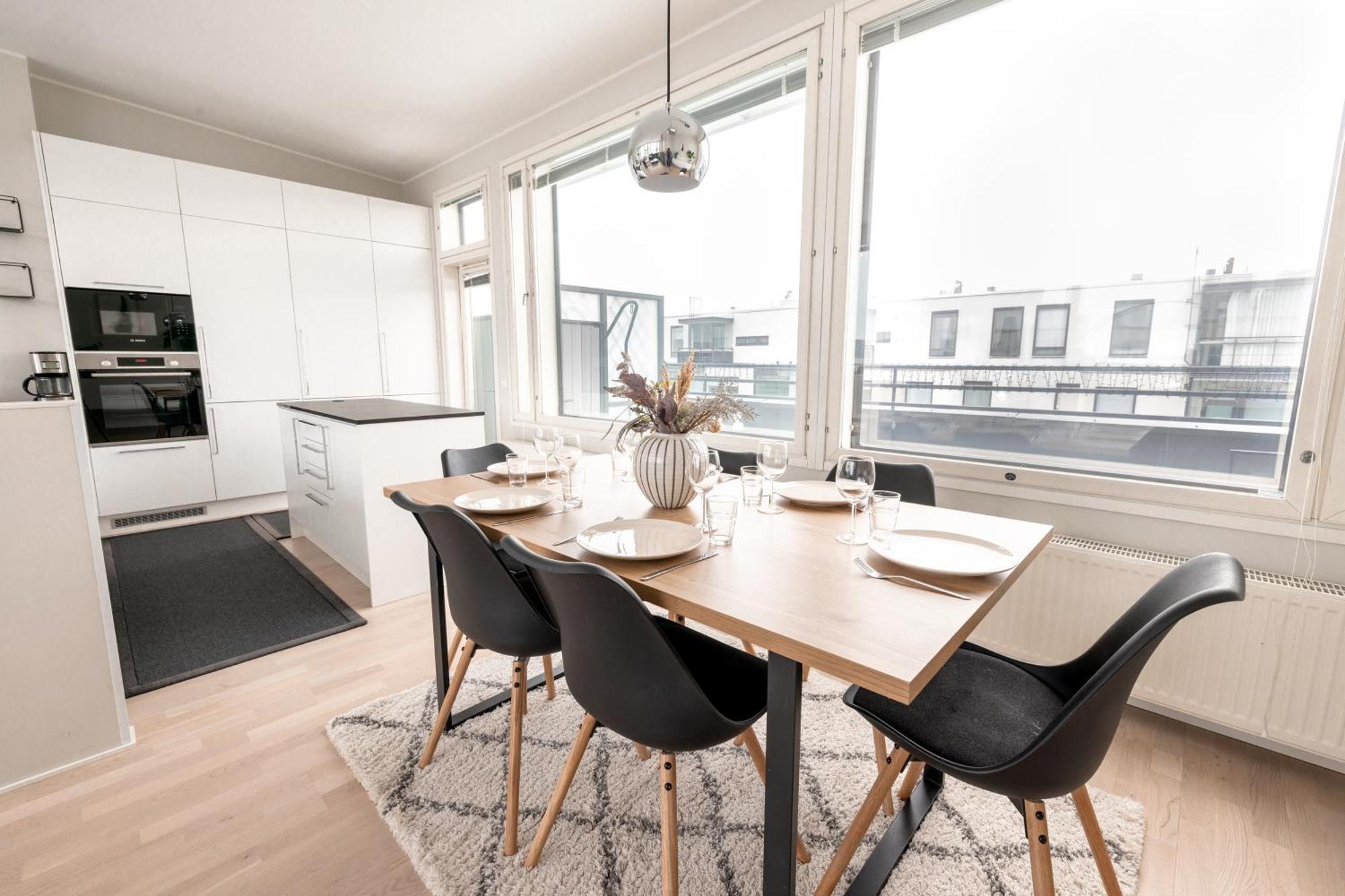 2ndhomes Stunning 2-story Penthouse With Sauna & 2 Terraces
